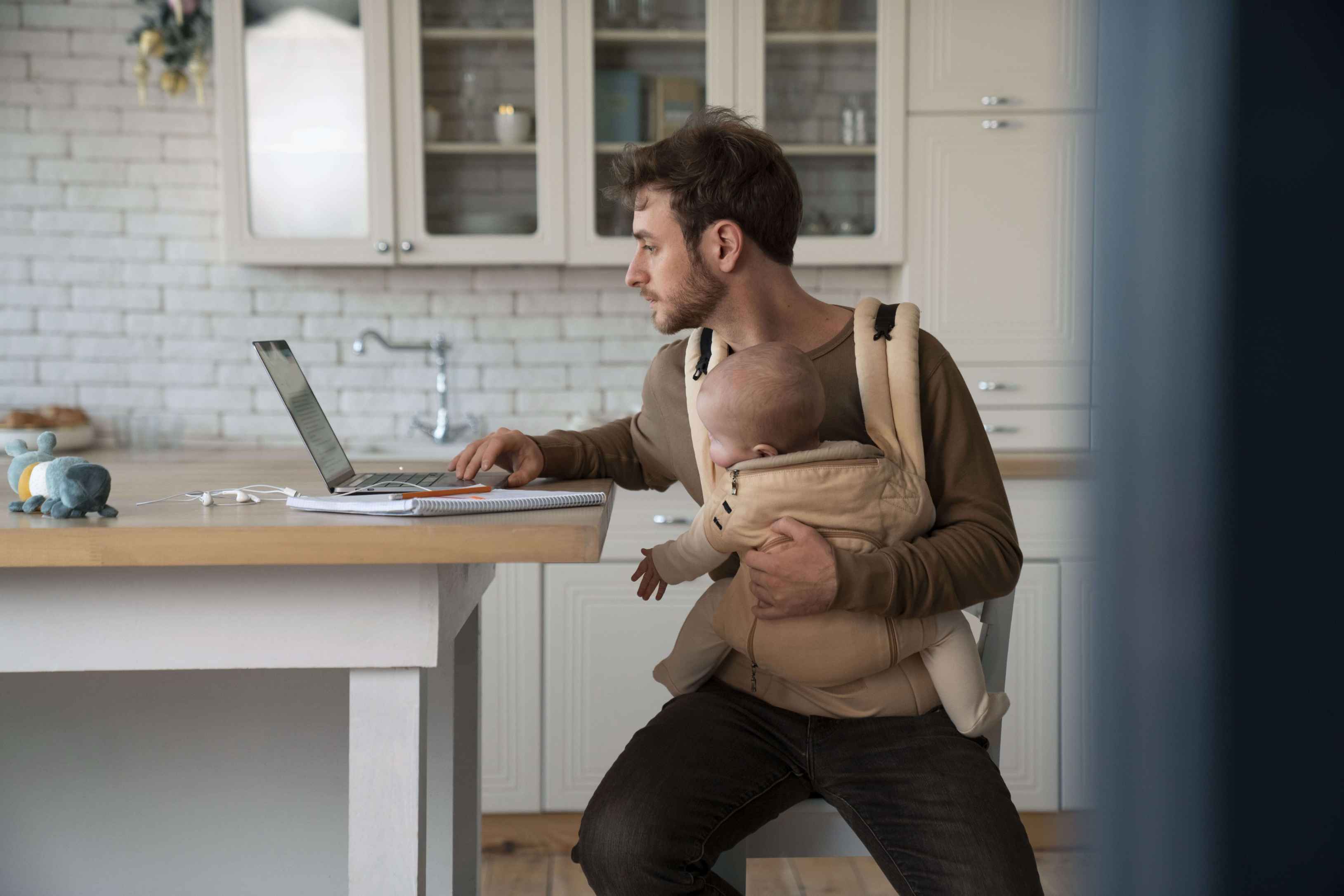 دخل عبر الإنترنت